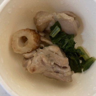幼児食(^^) 鶏肉とちくわと小松菜炒め